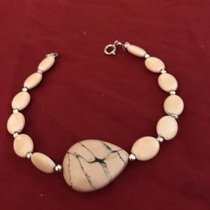 Very pretty bracelets at cheap prices